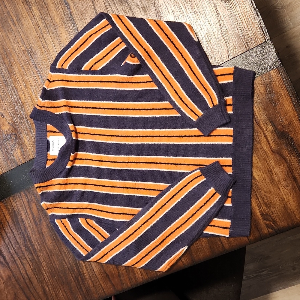 NWOT RVCA sweater